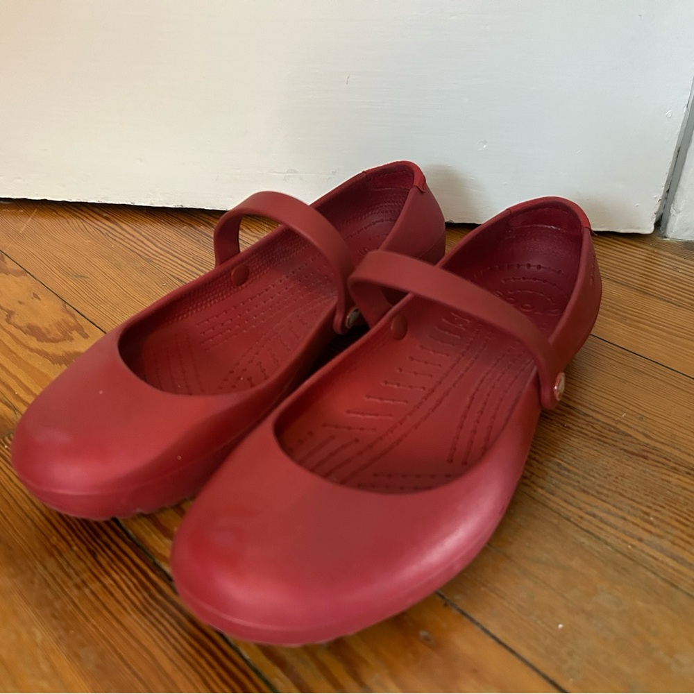 Crocs Red Maryjane style Sz 9